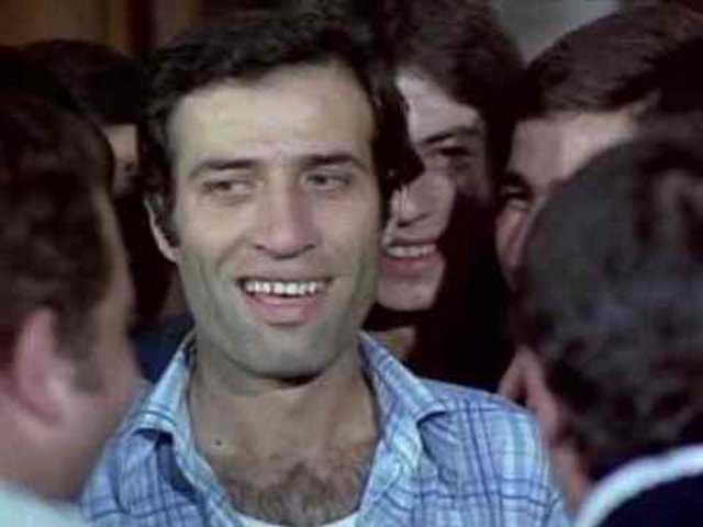 * "Hayatta iki şeyden çekiyoruz. Bir Mahmut Hoca bir de Trabzonspor" Kemal Sunal ("Hababam Sınıfı Uyanıyor" filminden...)