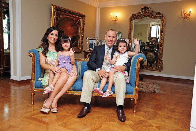 EMRAH - BİGE, ALARA, DİLARA HATTAT