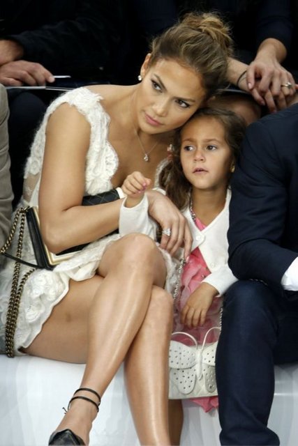 JENNIFER LOPEZ