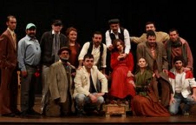 5 Ekim Cuma, Sefaköy Kültür ve Sanat Merkezi, saat 20.00'de, "Keşanlı Ali Destanı". Haldun Taner'in yazdığı, Ahmet Mümtaz Taylan'ın yönettiği, Yavuz Bingöl, Songül Öden, Kerem Alışık, Mustafa Üstündağ, Tuba Ünsal, Kayhan Yıldızoğlu, Yıldırım Gücük ve Fuat Onan rol aldığı oyunun ücretleri 6, 4 TL. Tel: (212 411 08 10)