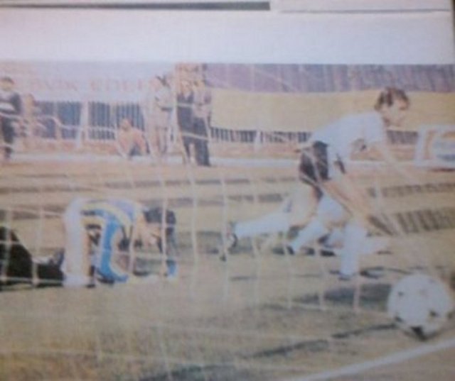 Siyah-beyazlılar ayrıca, 16 Mayıs 1987 ve 21 Kasım 1987'deki lig maçlarında ezeli rakibini 4-0'lık skorlarla yendi.