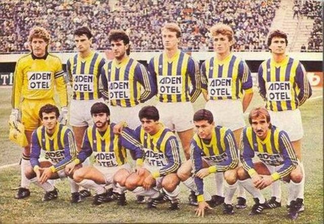 14-"103 gollü şampiyonluğun final maçı" FB 2-1 BJK (18 Mart 1989) Fenerbahçe'nin 103 golle şampiyon olduğu sezonun kilometre taşı maçlarından biri. 1988-89 sezonunda fırtına gibi esen ve şampiyonluk ipini 103 gol atarak göğüsleyen sarı-kanaryalar ligin final maçında, 3 yıldır mağlup edemediği Beşiktaş'ı 2-1 yeniyordu.