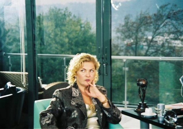 13 Ekim Cumartesi, Şişli Black Out Sahnesi'nde; saat 20.30'da, John Patrick'in yazdığı, Hakan Altıner'in uyarladığı, Nurseli İdiz, Armağan Çağlayan, Şebnem Özinal, Celal Belgil ve Hilmi Özçelik'in rol aldığı "Tatlı Kaçık". Giriş: 45, 35 TL. Tel: (212 233 12 05)