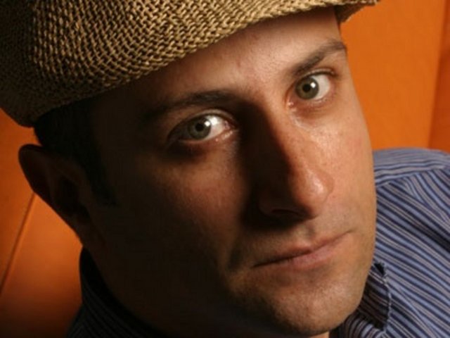 14 Ekim Pazar, Salon İKSV'de; saat 20.00'den sonra Baki Duyarlar's 'Time of Spring'. Giriş: 33, 18 TL. Tel: (212 334 08 41)