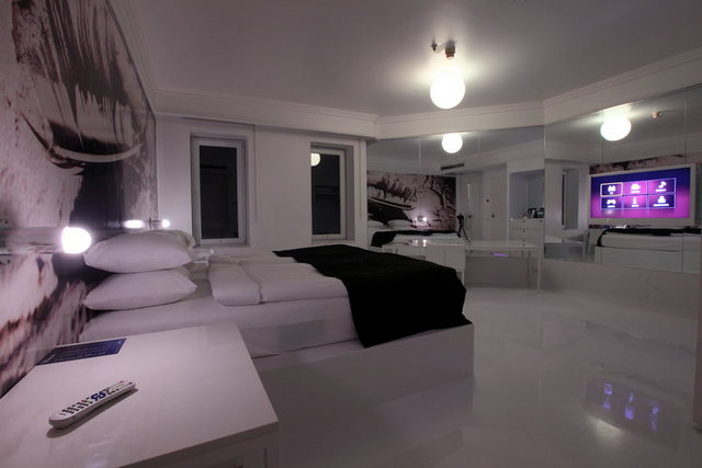 RADİSSON BLU HOTEL