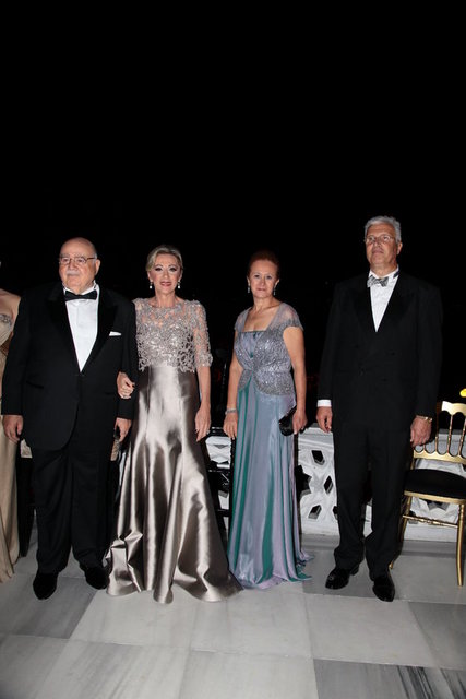 ARİF - SEVİL DEVELİ, ZEYNEP -SÜLEYMAN SAVAŞ