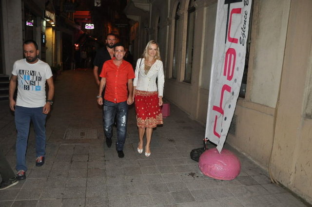 EŞİ Murat Kadıoğlu'ndan olaylı bir şekilde boşanan Simge Tertemiz Söylemezsem Olmaz programına konuk oldu.