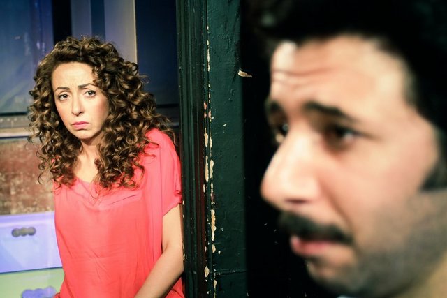 20 Ekim Cumartesi, Beyoğlu İkinci Kat'ta; saat 20.30'da, Sami Berat Marçalı'nın yazıp-yönettiği, Hasibe Eren, Heves Duygu Tüzün, Tevfik Şahin, Bedir Bedir, Pınar Çağlar Gençtürk ve Güçlü Yalçıner'in oynadığı "Yalnızlar Kulübü". Tel: (212 292 32 47)