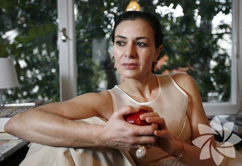 Hatice Aslan- Lale Devri