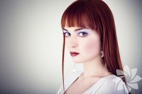 Nilperi Şahinkaya- Öyle Bir Geçer Zaman Ki