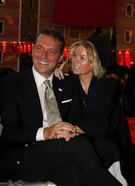 CEM UZAN VE ESKİ EŞİ ALARA KOÇİBEY