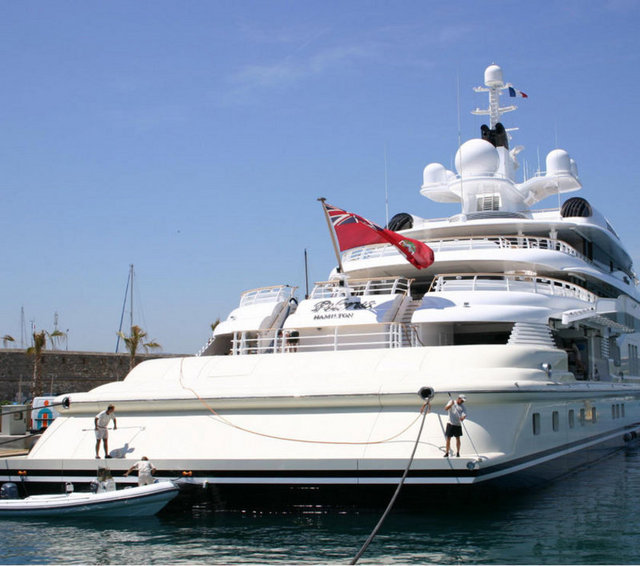 Rus milyarder işadamı Roman Abromoviç'in yatı "Eclipse".