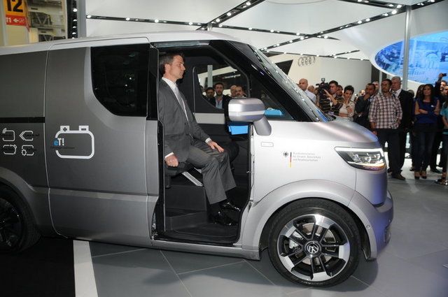 ŞOFÖRSÜZ OTOMOBİL