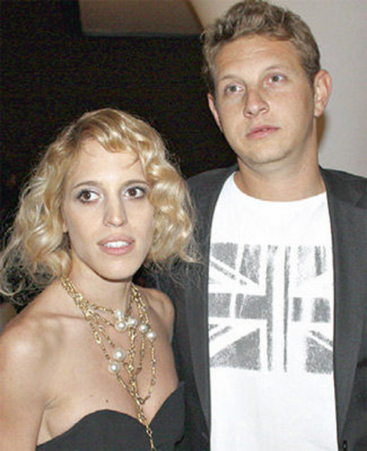 MERVE HASMAN VE BOŞANDIĞI EŞİ ALİCAN ÖZBAŞ