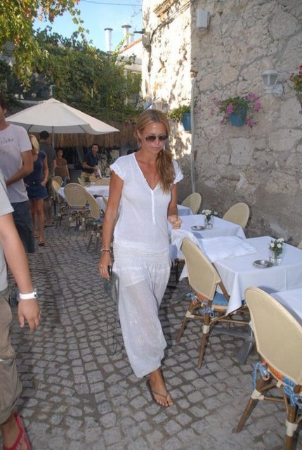 TANSA EKŞİOĞLU