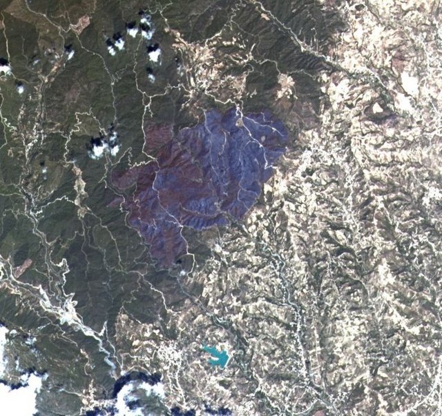 TÜBİTAK'ın gözlem uydusu RASAT'ın uzaydan çektiği yüzlerce görüntü kullanılarak Türkiye'nin ilk iki boyutlu haritası hazırlandı. RASAT'ın, 678 kilometre yükseklikteki yörüngeden çektiği bir kare görüntü 900 kilometrekare alanı kapsıyor