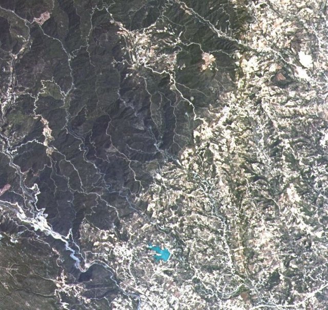 Bir kare görüntü S band ile 160 saniyede, x band ile 4 saniyede indirilebildi