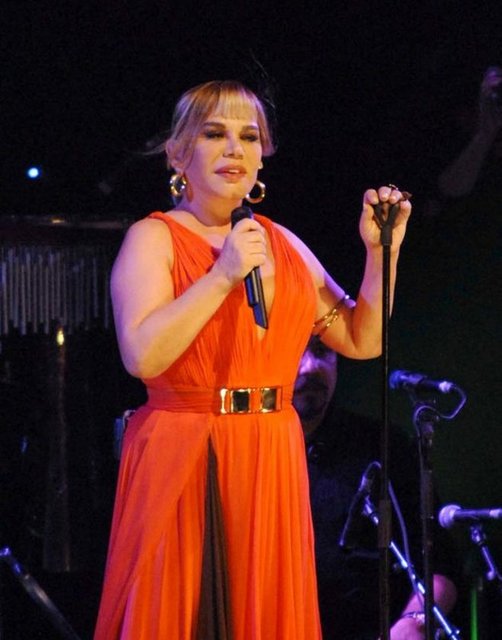 Sezen Aksu - Ege Üniversitesi Ziraat Fakültesi