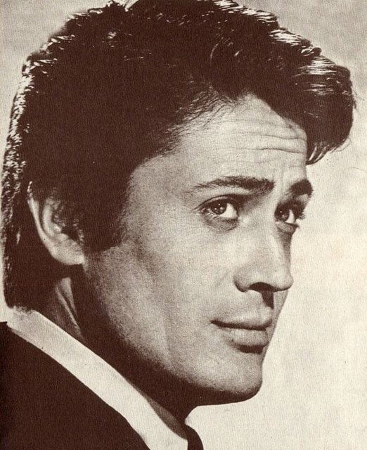 Cüneyt Arkın - İstanbul Üniversitesi Tıp Fakültesi