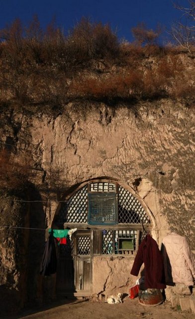 ÇİN'DE MAĞARADA YAŞAM