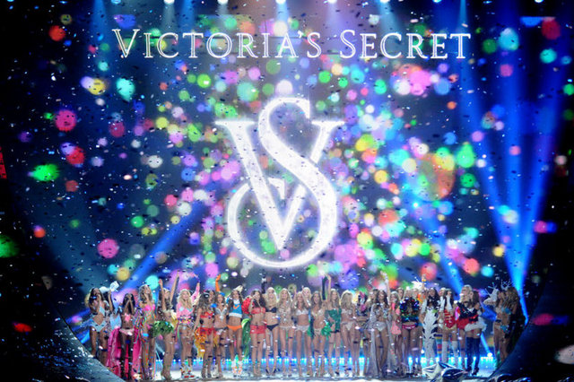 VICTORIA'S SECRET 2013 DEFİLE GENEL