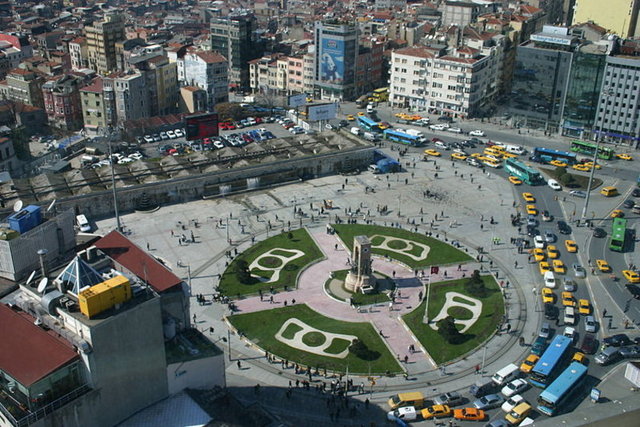 Taksim Meydanı nedeniyle Aksaray, Unkapanı, Tarlabaşı çıkışları çok yoğun ve olacaktır.