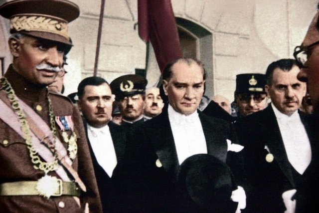 İsmail Habib, bu konuyu şöyle bitirir: - "Hatay, Hatay! Seni kurtaran, aynı zamanda senin şehidin oldu!"