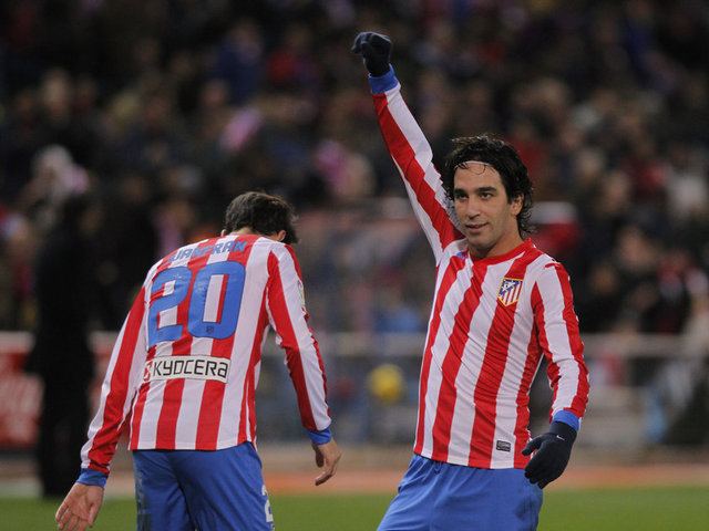 İspanyol basını, Getafe karşısında takımının ikinci golünü atan Atletico Madridli Arda Turan'ı sayfalarına taşıdı.