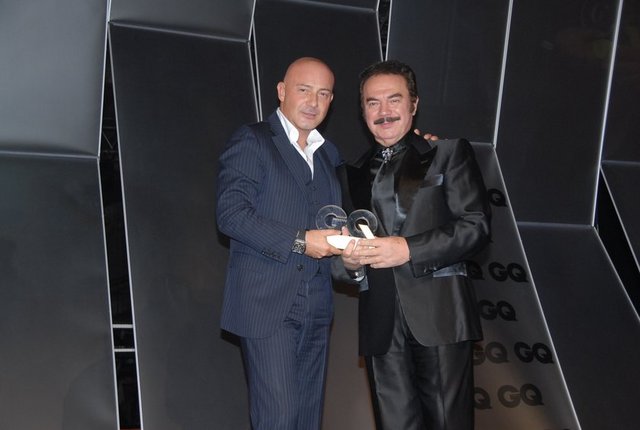 FERİT ŞAHENK, ORHAN GENCEBAY