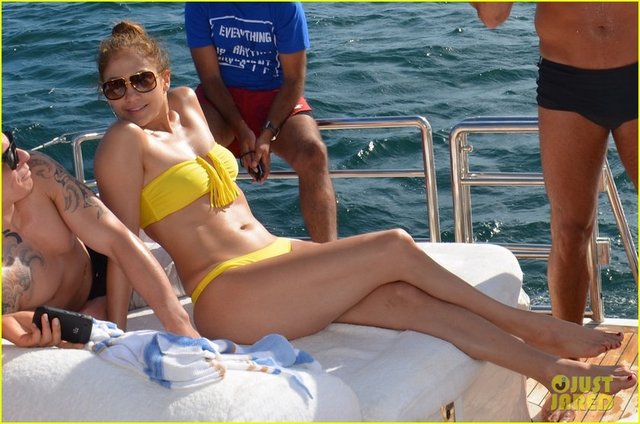 JENNIFER LOPEZ