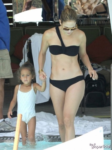 JENNIFER LOPEZ