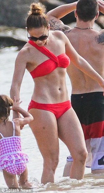 JENNIFER LOPEZ