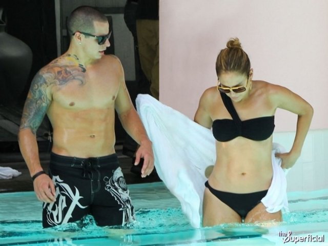 JENNIFER LOPEZ