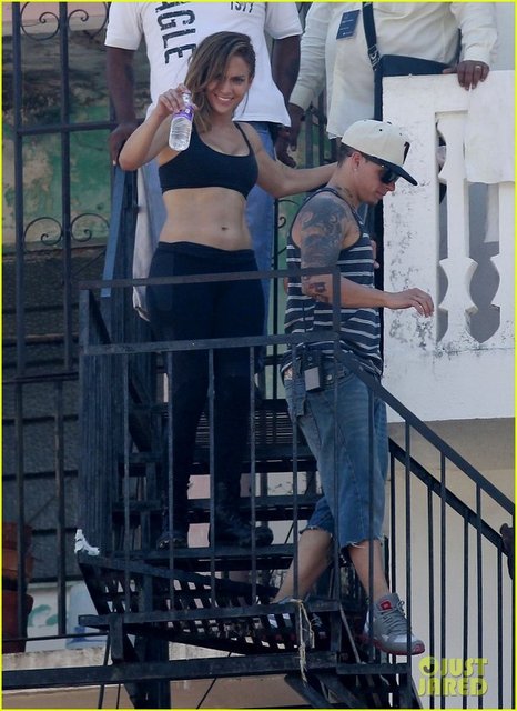 JENNIFER LOPEZ