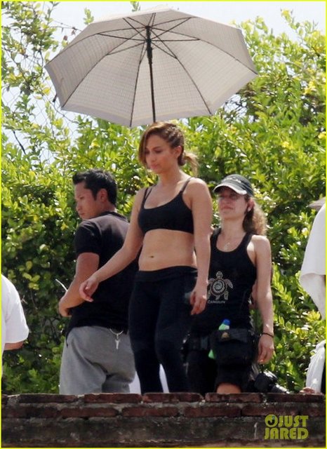 JENNIFER LOPEZ