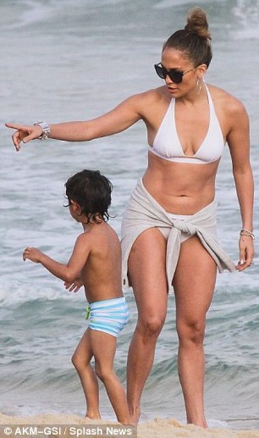 JENNIFER LOPEZ