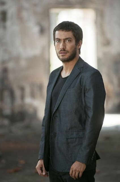 Berk Hakman - Ankara doğumlu