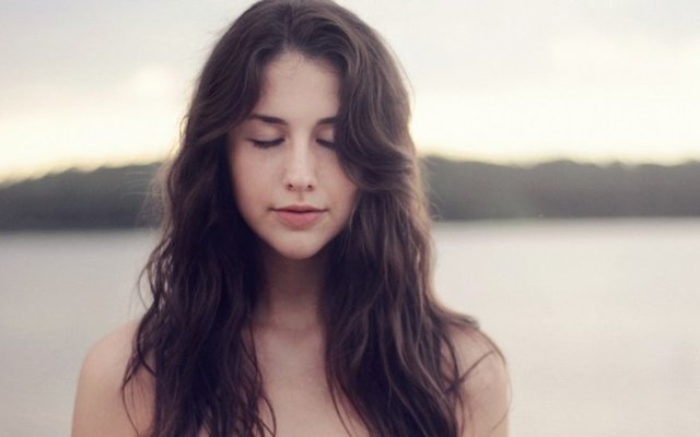 İnsanlar bir dakikada ortalama 12 kez, bir gündeyse ortalama 10.000 kez göz kırparlar.