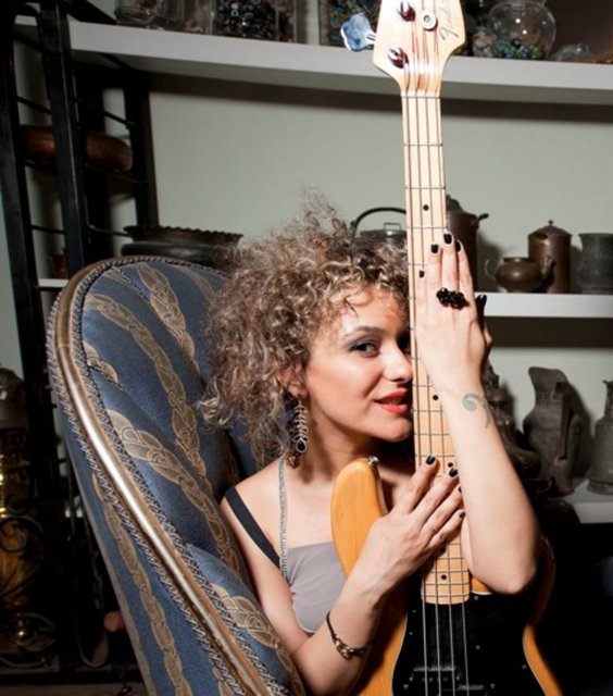 16 Kasım Cuma, Nardis Jazz Club'da; saat 22.30'da, Ceyda Köybaşıoğlu Band. Giriş: 35 TL. Tel: (212 244 63 27)