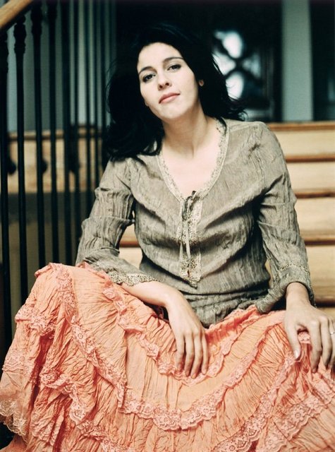 17 Kasım Cumartesi, Cemal Reşit Rey Konser Salonu'nda; saat 20.00'de, 1972 yılında Cezayir'in Bab el-Oued şehrinde dünyaya gelen Souad Massi. Giriş: 83, 53 TL. Tel: (212 232 98 30)