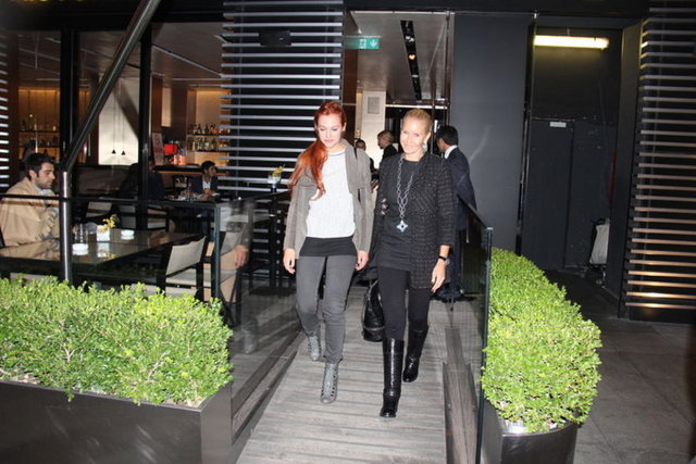 MERYEM UZERLİ, DIANA ŞAHENK