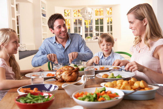 19. Yemek bitince masayı toplamak