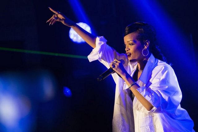 RIHANNA