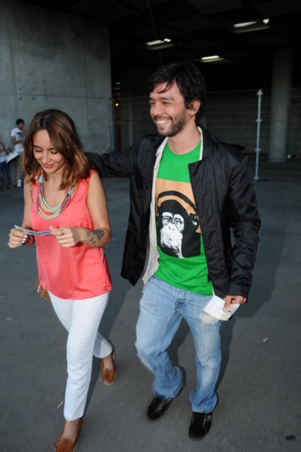 EMRE ÇAPA, ZARA TAŞ