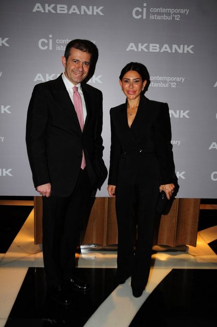 HAKAN BİNBAŞGİL, SUZAN SABANCI DİNÇER