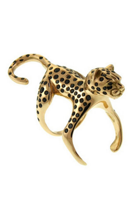Кольцо леопард санлайт. Леопардовое кольцо. Роберто коин браслет. Золотое кольцо с леопардовым принтом. Кольцо с леопардовым принтом.