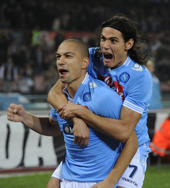 Edinson Cavani  (URU)	Napoli 	Gol:5