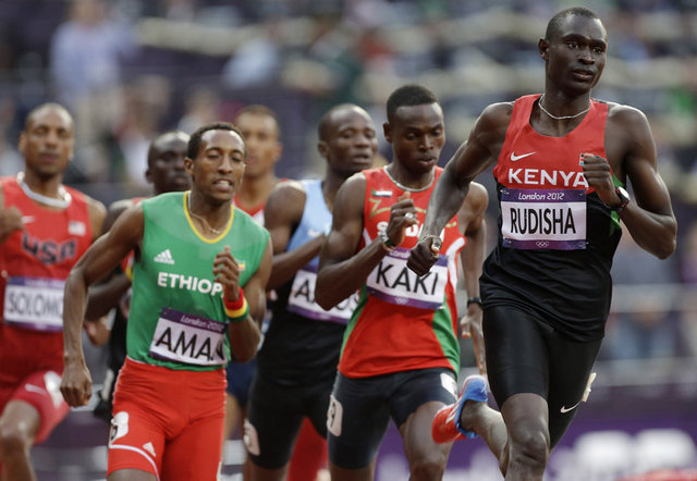 David Rudisha 800 metre 1:40,91 saniye ile dünya rekoru kırdı.