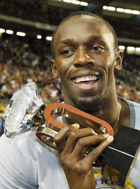 Usain Bolt 100 metre 9,63 saniye ile dünya rekoru kırdı.