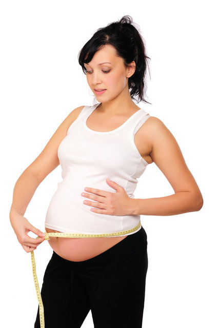 İki kişilik mi yemeliyim?Hamilelikte 6 ile 20 kilo almak normal, günde 2800 kalori tüketebilirsiniz. -